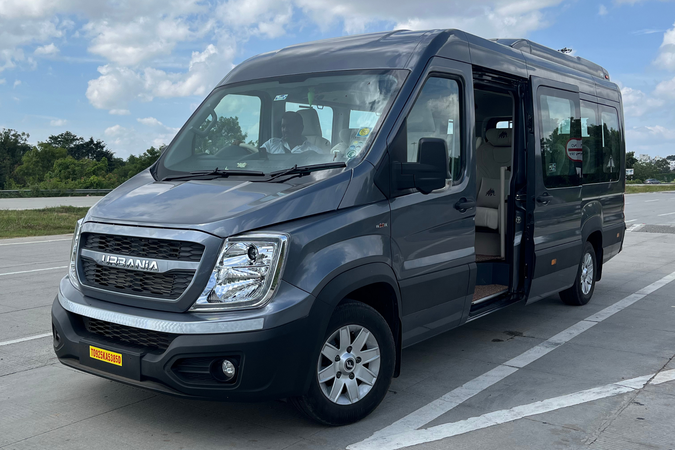 12+D Urbania (Maharaja)